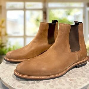 NISOLO $260 All-Weather Waterproof Textured Leather Chelsea Marco Slip-On Boots